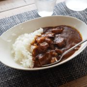 初めての手作りの誕生日プレゼントは手料理のビーフカレーに